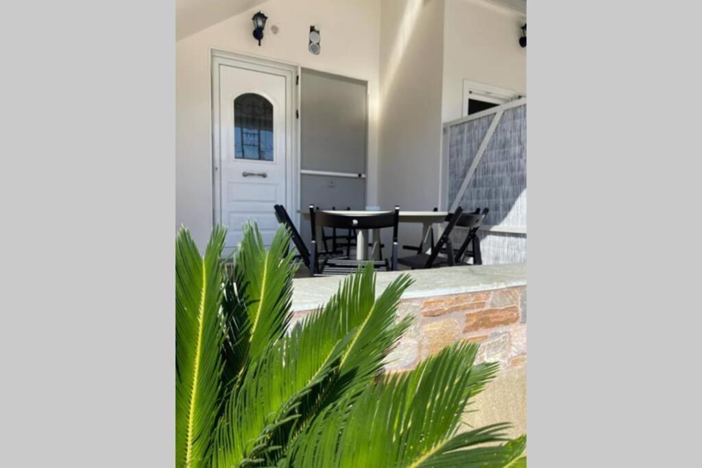 Panos Rooms Modern 3-Bedroom Apartment Andros Town Exterior foto